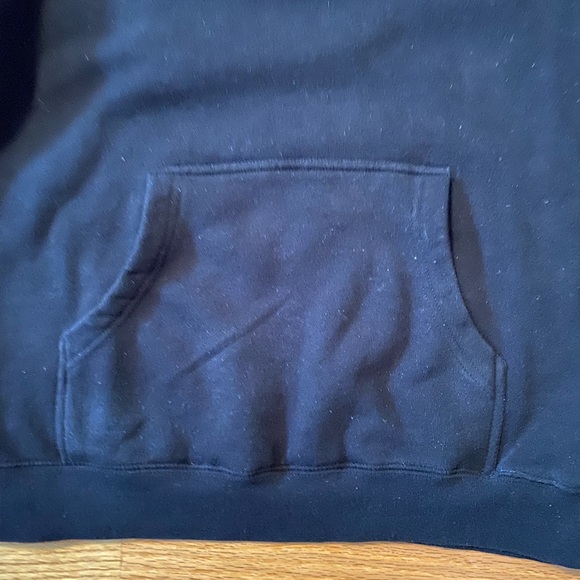 Sweatshirt - Picture 7 of 8